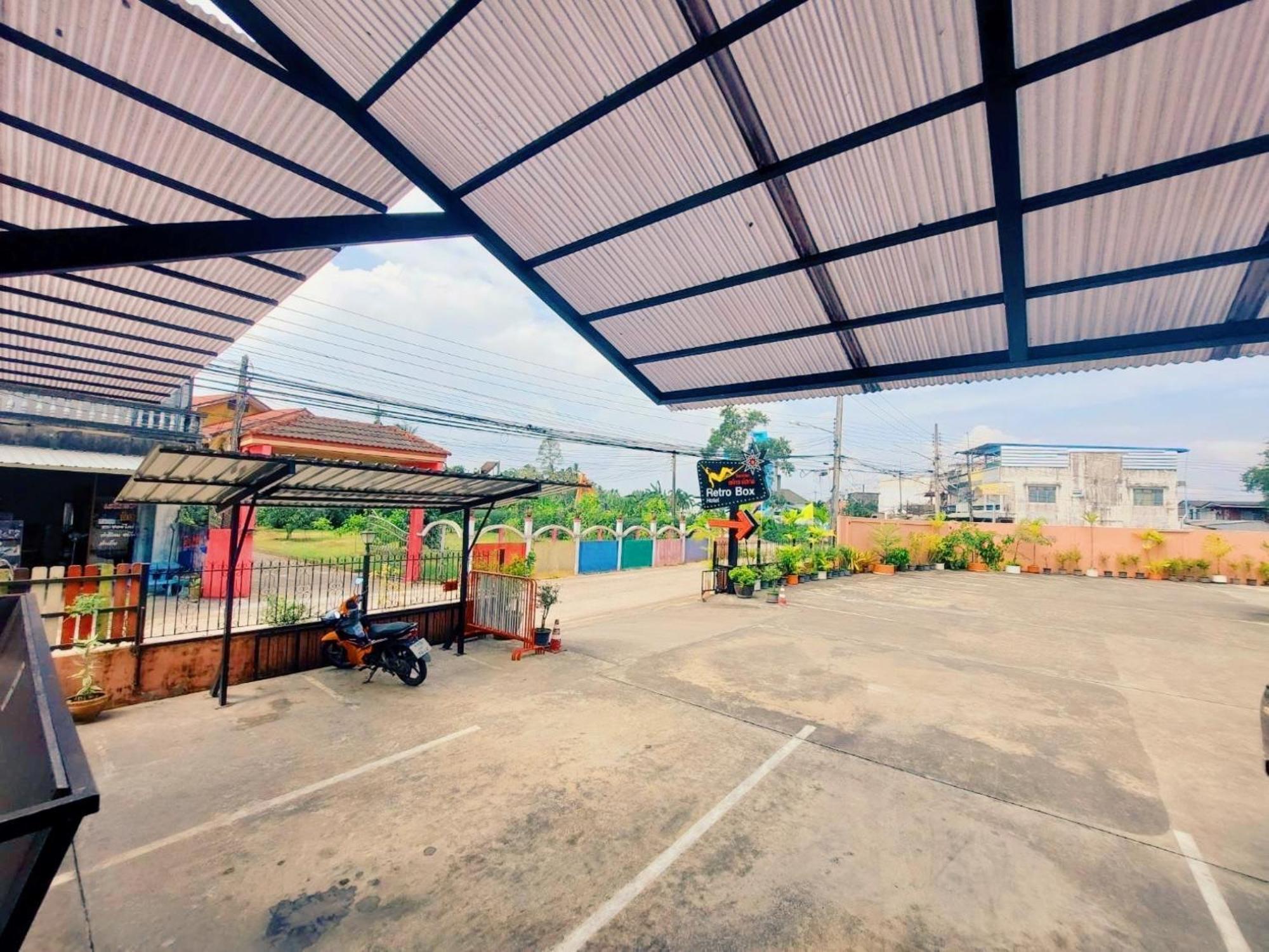 Retro Box Hotel Chumphon Luaran gambar