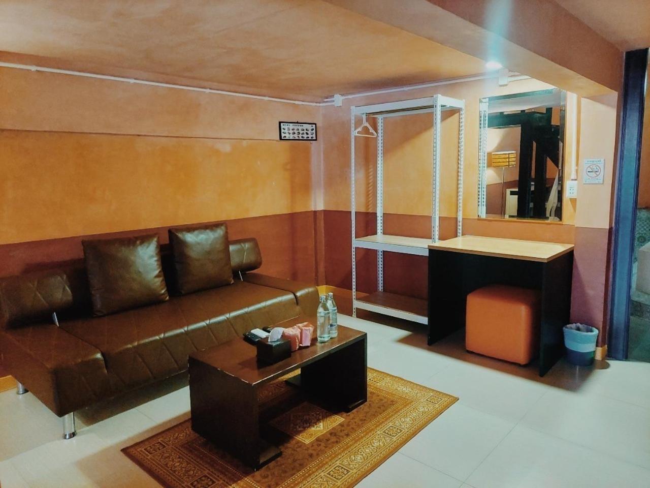 Retro Box Hotel Chumphon Luaran gambar