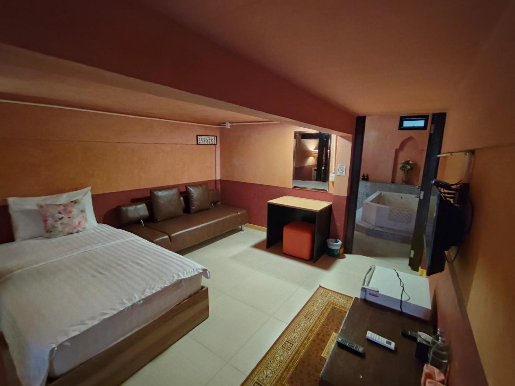 Retro Box Hotel Chumphon Luaran gambar