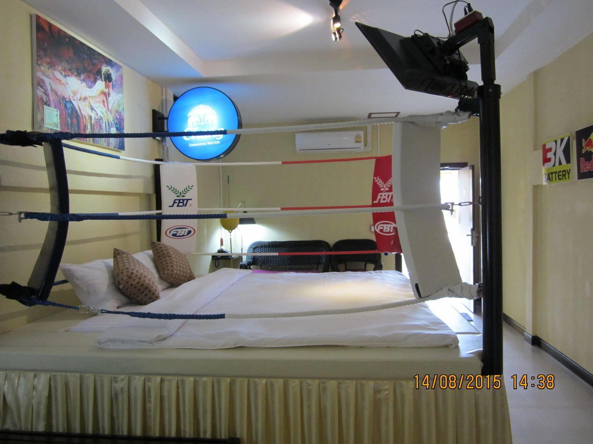 Retro Box Hotel Chumphon Luaran gambar